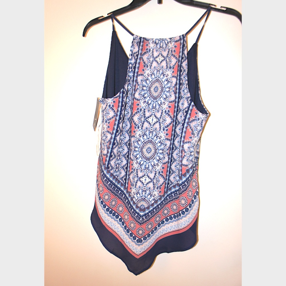 BCX Printed V-Hem Top color 5 - Picture 6 of 7